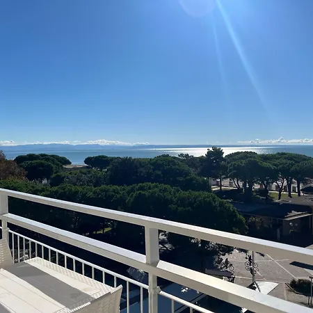Con Vista Sul Mare Di Grado